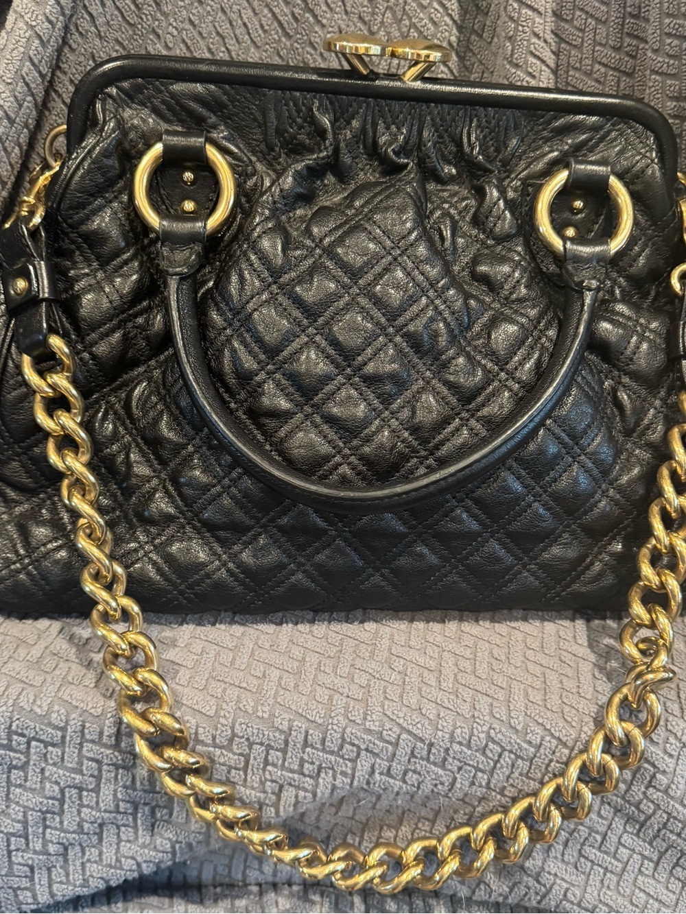 Marc Jacobs Black Quilted Calf Leather Handbag โ C362020